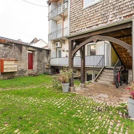 Superbe Appartement Avec Parking Gratuit Lons-le-Saunier Eksteriør billede