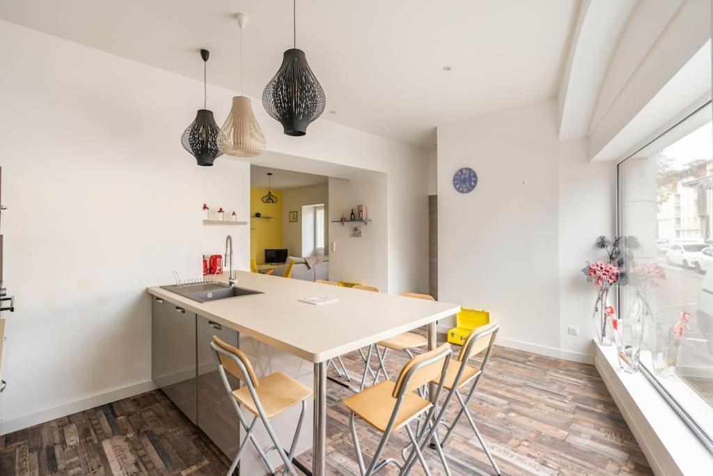 Superbe Appartement Avec Parking Gratuit Lons-le-Saunier Eksteriør billede