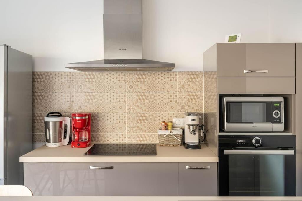 Superbe Appartement Avec Parking Gratuit Lons-le-Saunier Eksteriør billede