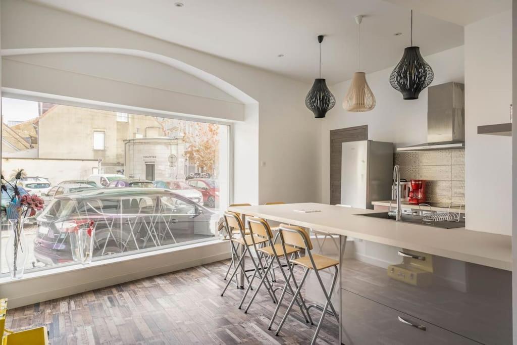 Superbe Appartement Avec Parking Gratuit Lons-le-Saunier Eksteriør billede