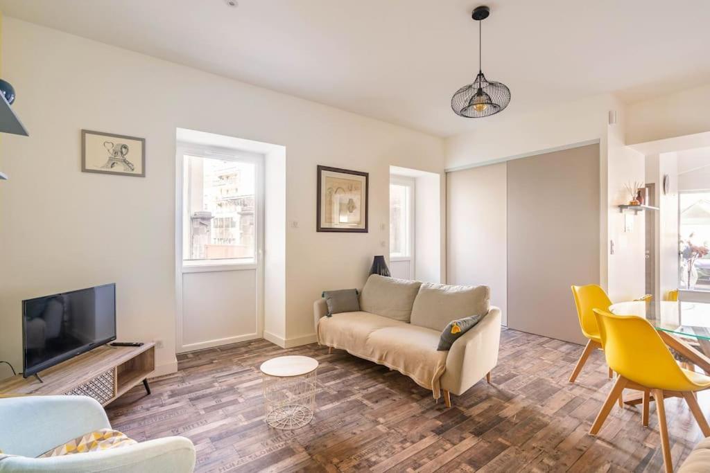 Superbe Appartement Avec Parking Gratuit Lons-le-Saunier Eksteriør billede
