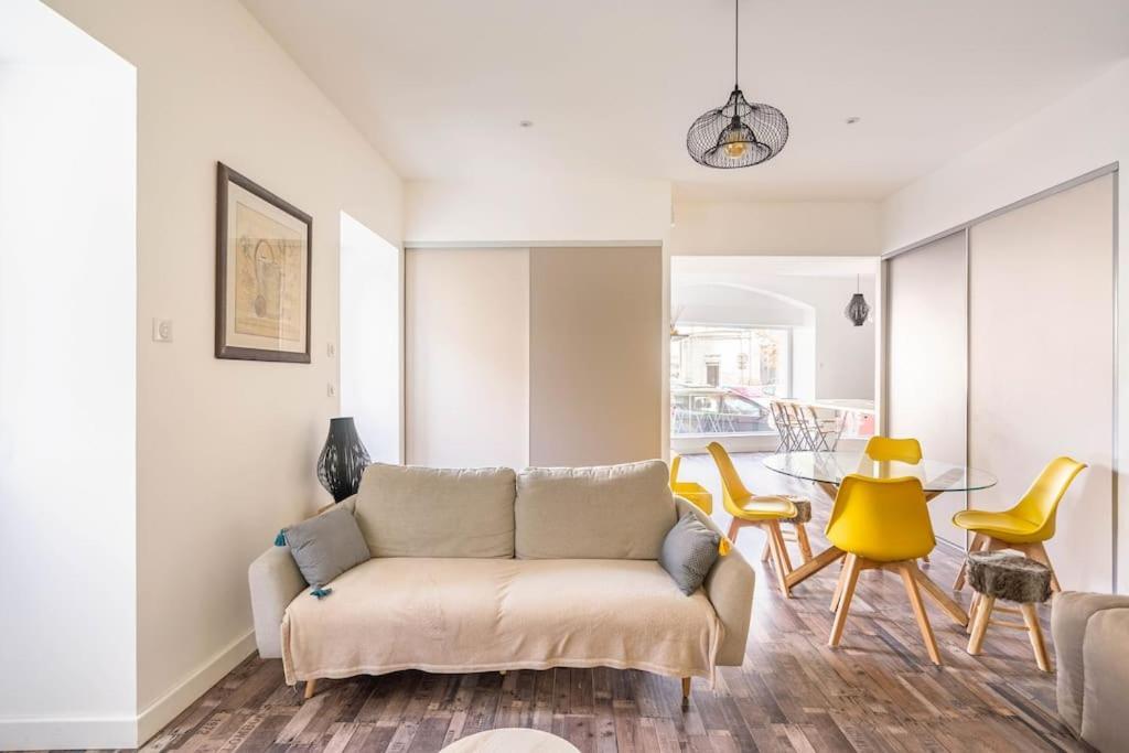 Superbe Appartement Avec Parking Gratuit Lons-le-Saunier Eksteriør billede