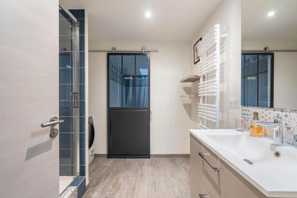 Superbe Appartement Avec Parking Gratuit Lons-le-Saunier Eksteriør billede