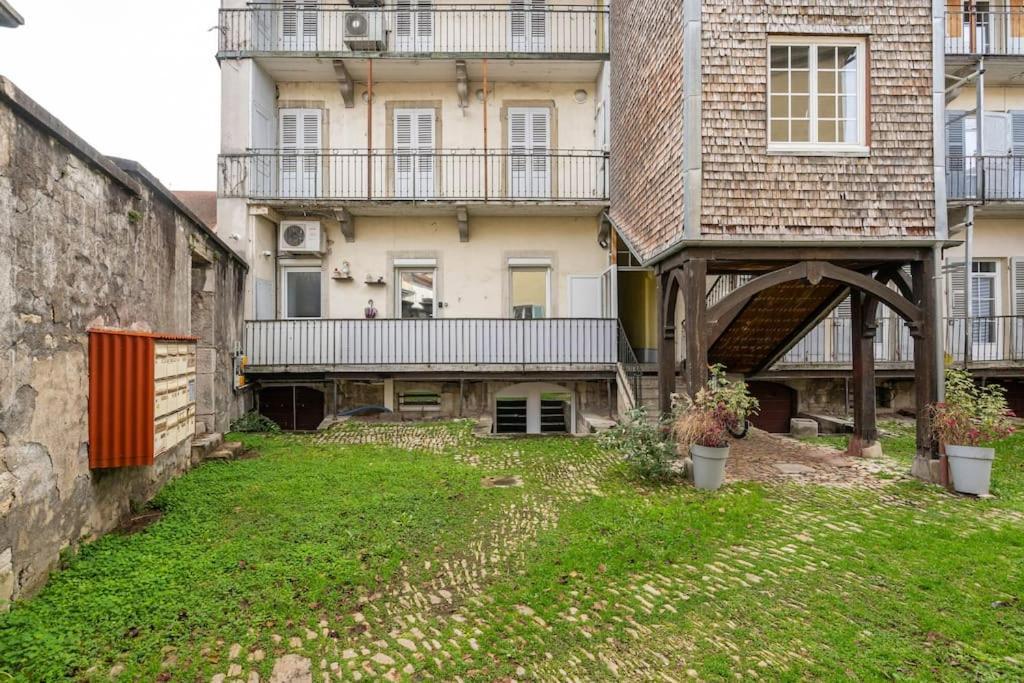 Superbe Appartement Avec Parking Gratuit Lons-le-Saunier Eksteriør billede